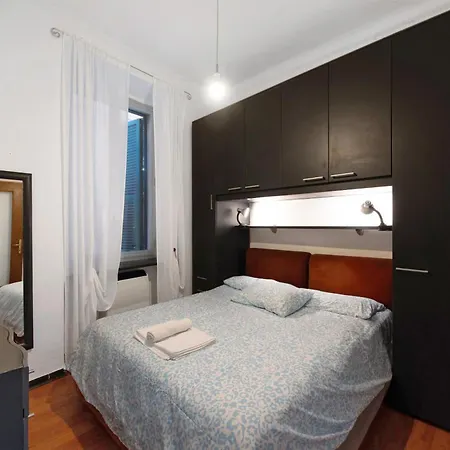 Flat In The Heart Of The Center Апартаменты Генуя