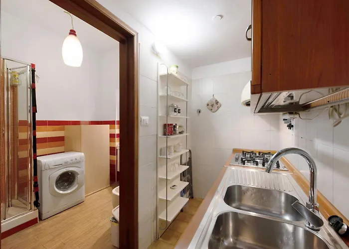 Flat In The Heart Of The Center *