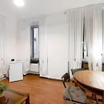 Апартаменты Flat In The Heart Of The Center Генуя